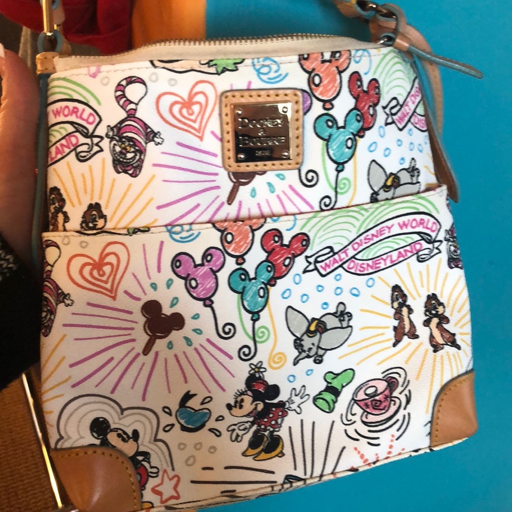 Disney Dooney & Bourke crossbody like new